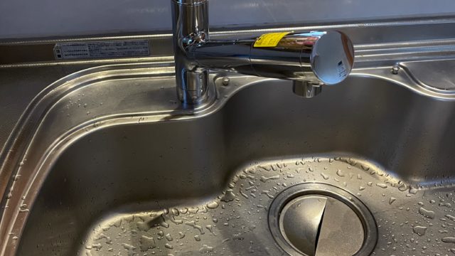 愛西市　キッチン水栓交換工事　画像
